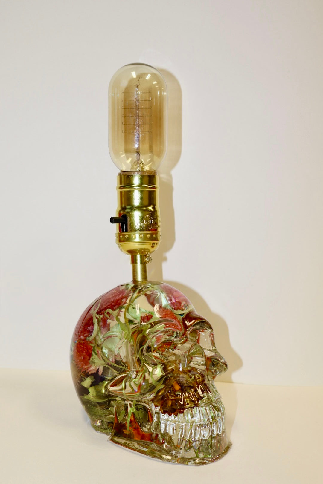 Betty Skull Lamp
